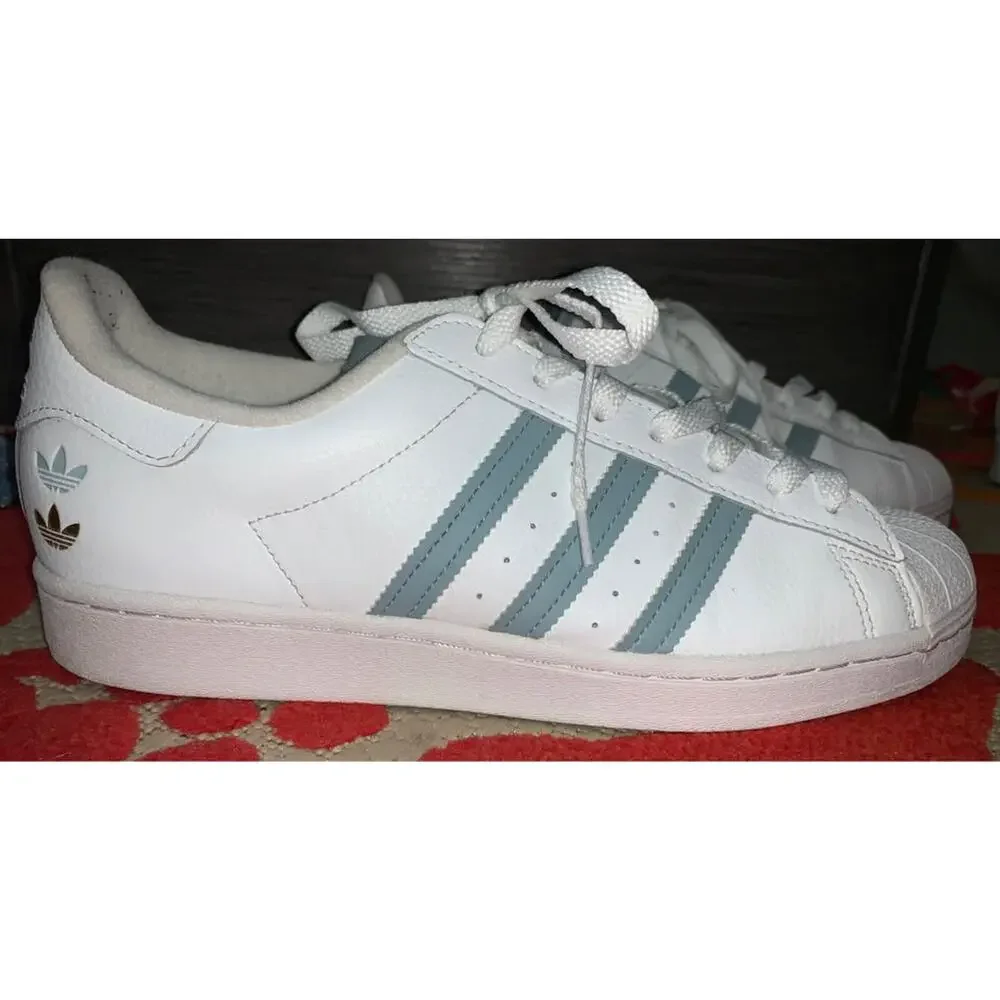 Mens Adidas Superstar (size 9)